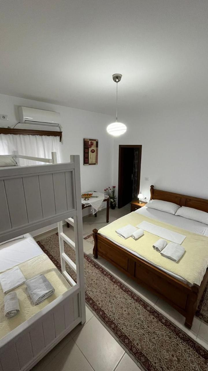 Cico Hostel &Private Room Gjirokastër Eksteriør bilde