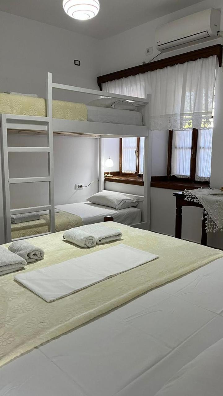 Cico Hostel &Private Room Gjirokastër Eksteriør bilde