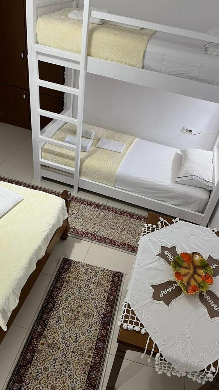 Cico Hostel &Private Room Gjirokastër Eksteriør bilde