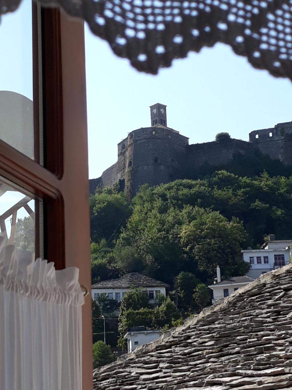 Cico Hostel &Private Room Gjirokastër Eksteriør bilde